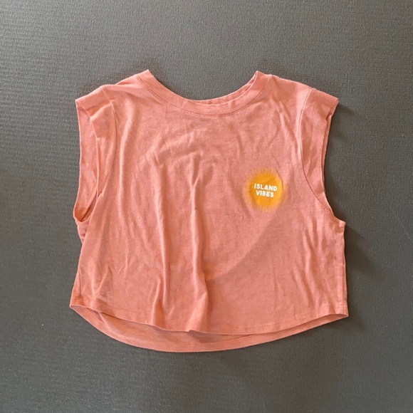 Cropped Top - Picture 1 of 3